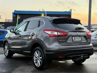 2015 Nissan Qashqai - Thumbnail