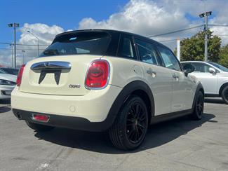 2015 Mini Cooper - Thumbnail
