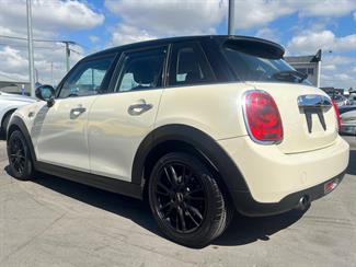 2015 Mini Cooper - Thumbnail