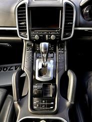 2012 Porsche Cayenne - Thumbnail