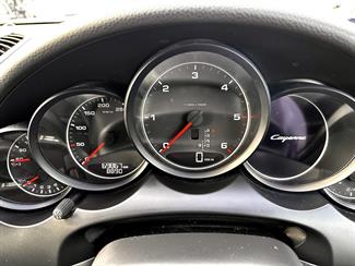 2012 Porsche Cayenne - Thumbnail