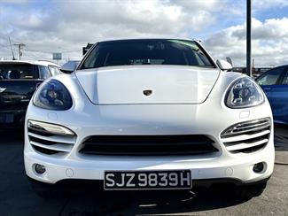 2012 Porsche Cayenne - Thumbnail