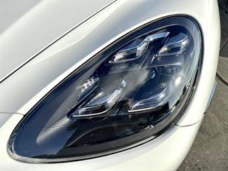 2012 Porsche Cayenne - Thumbnail